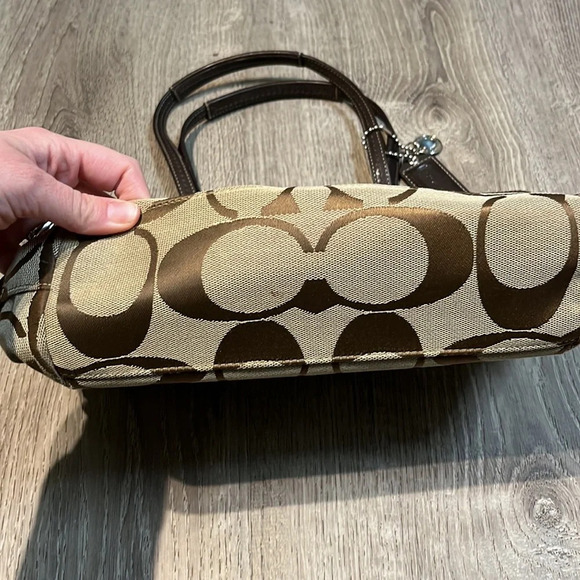 Coach Creed Brown Canvas Signature Stripe Shoulder Tote - Picture 3 of 9